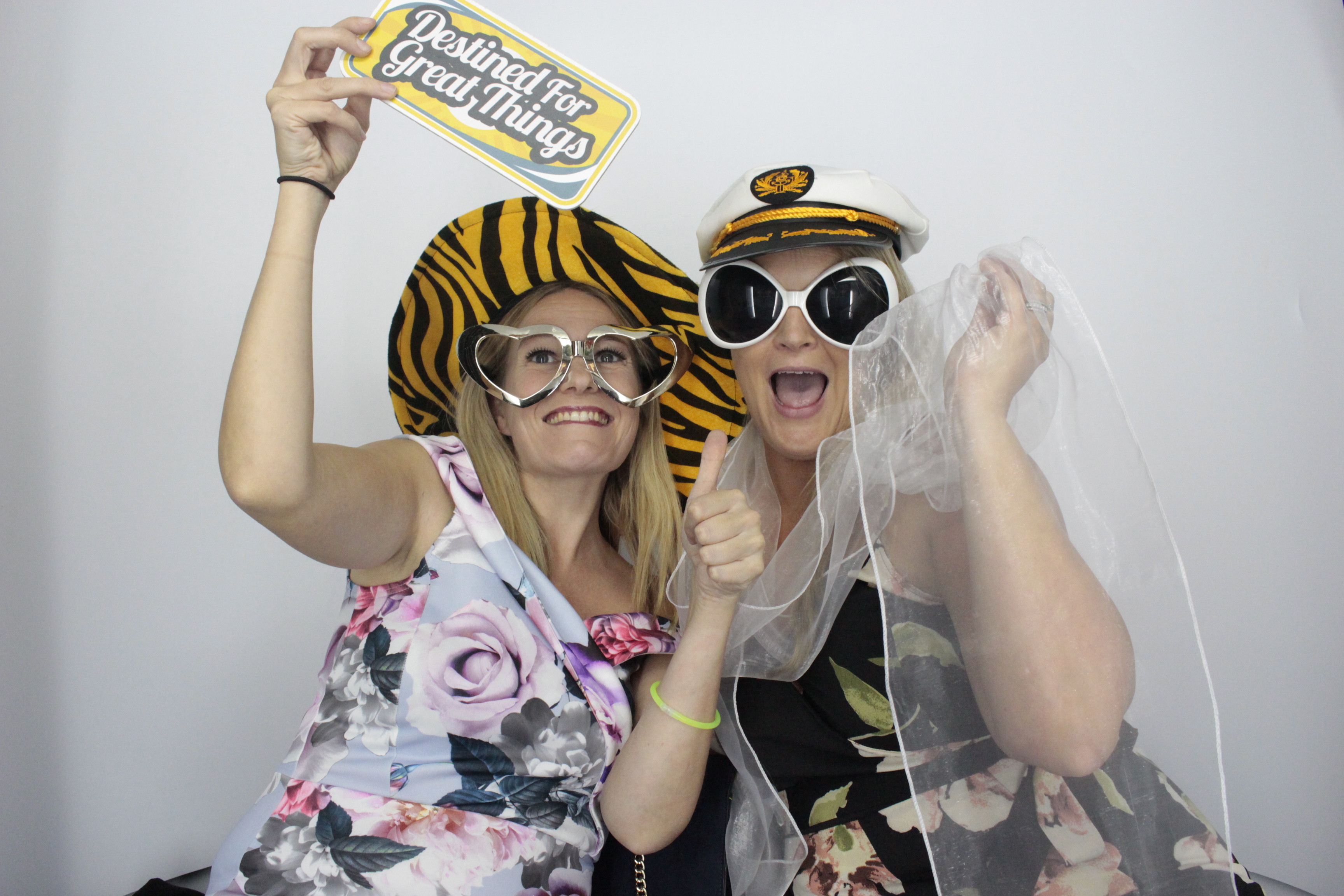 Ollie & Amy's Wedding | View more photos from the event at gallery.myphotoboothexperience.co.uk/u/MyPhotoBoothExperienceLtd/Ollie-Amys-Wedding